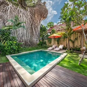 Tropical Sinar Maluku , Uluwatu Indonesië